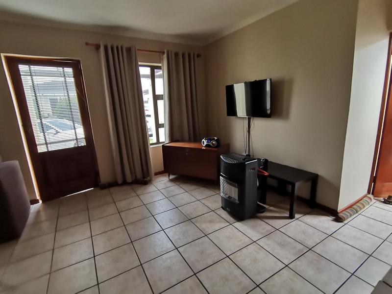 To Let 3 Bedroom Property for Rent in Highbury Western Cape